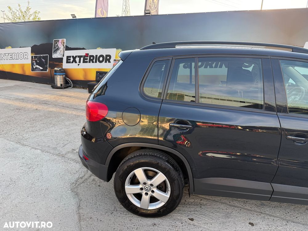 Volkswagen Tiguan - 5