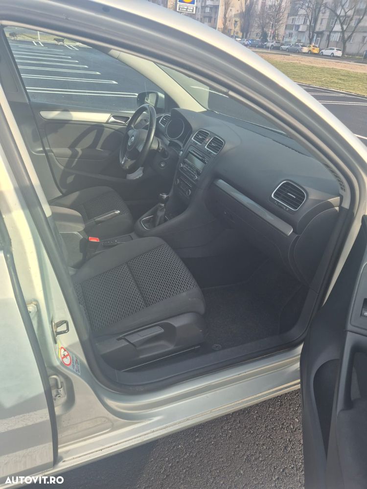 Volkswagen Golf 1.6 TDI DPF BlueMotion - 14