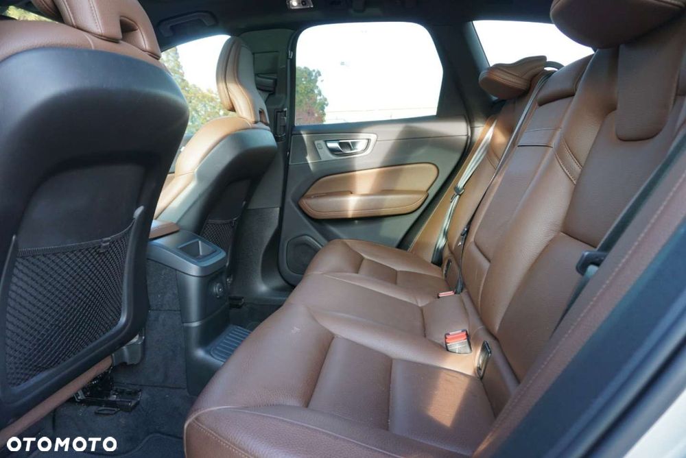 Volvo XC 60 - 12