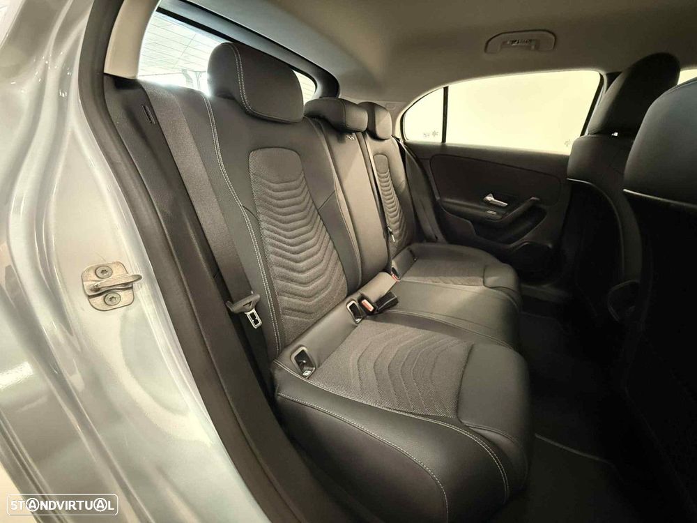 Mercedes-Benz A 200 Standard - 13