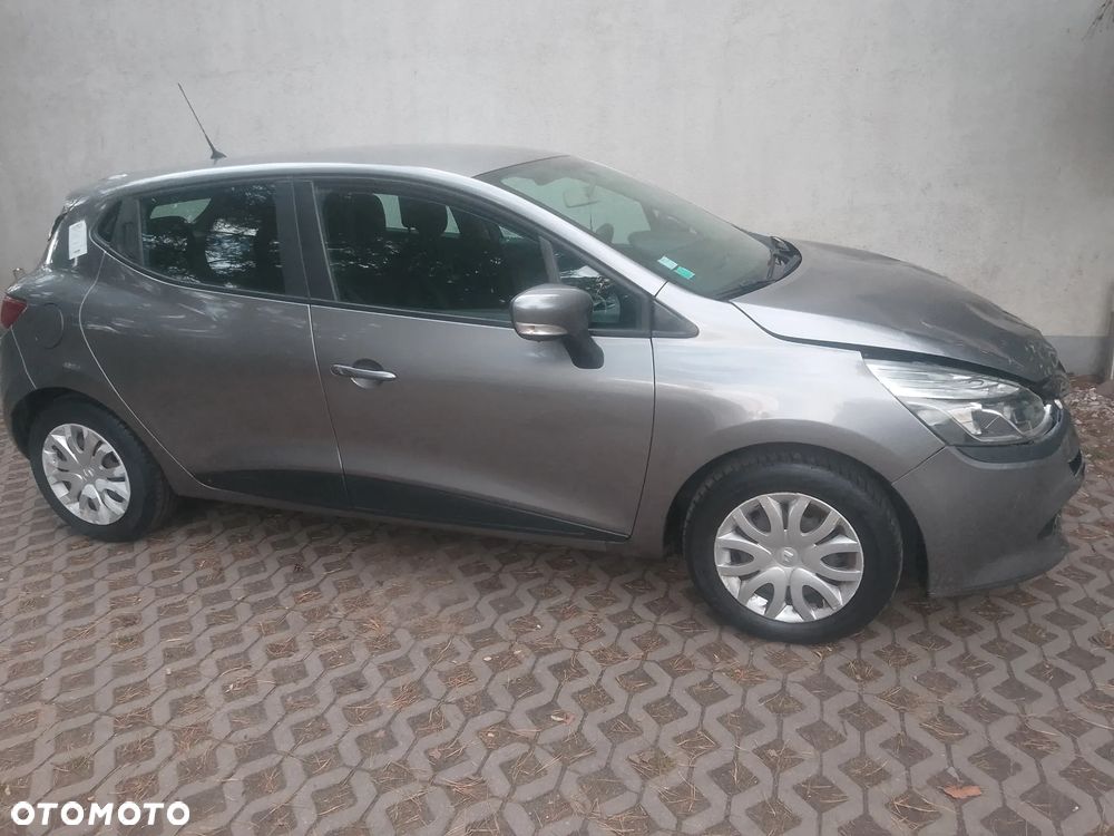 Renault Clio 1.2 16V Life - 13