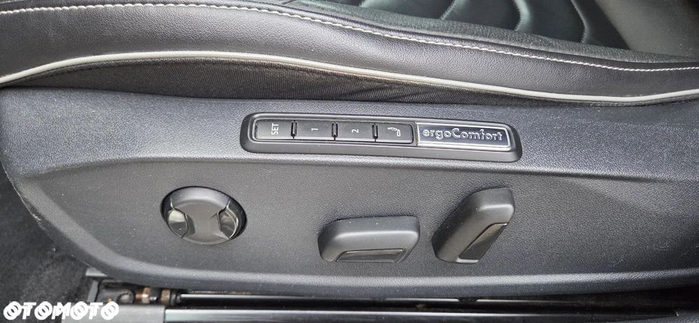 Volkswagen Arteon 2.0 TSI DSG R-Line Edition - 24