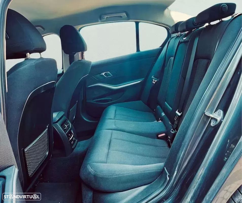 BMW 330 e Touring Line Sport Auto - 19