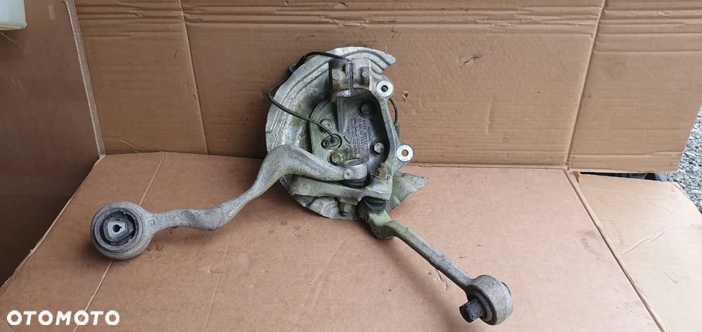 Zwrotnica piasta prawy przód przednia prawa BMW I E81 E87 3 E90 E91 6773210 - 5