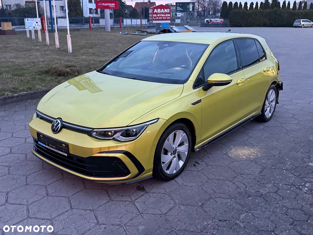 Volkswagen Golf 1.5 eTSI OPF DSG R-Line - 1
