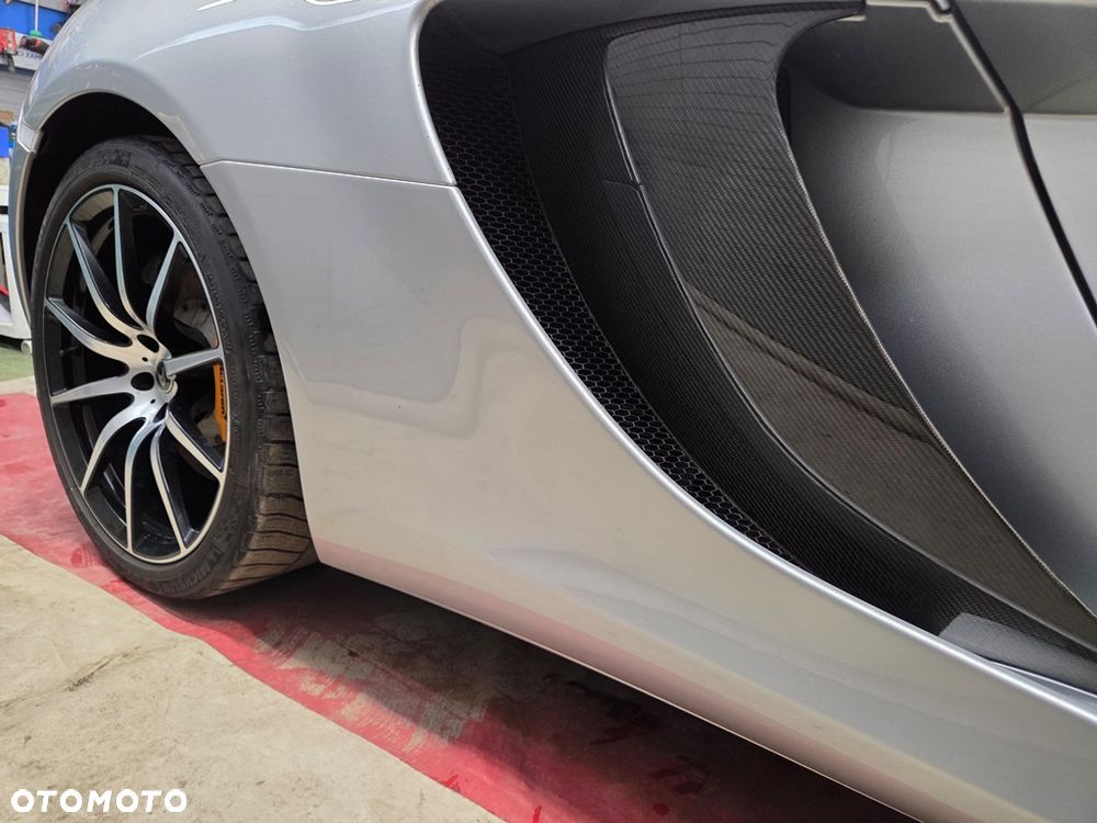 McLaren MP4-12C - 37