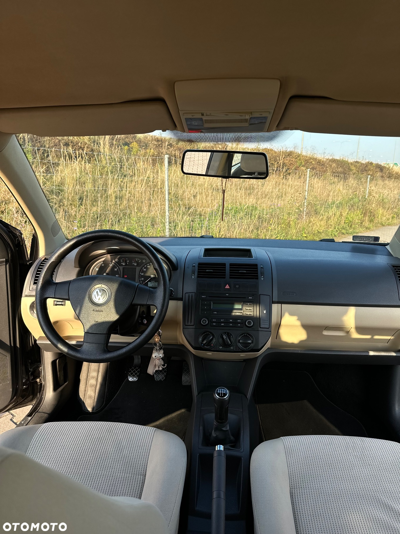 Volkswagen Polo 1.4 16V Comfortline - 9