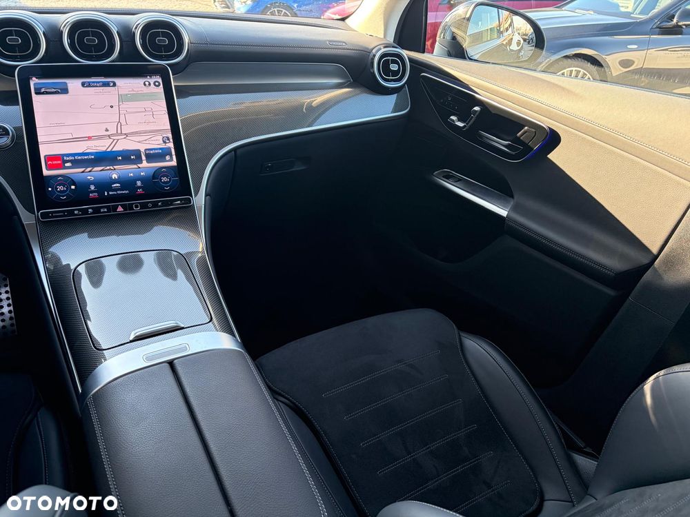 Mercedes-Benz GLC 300 e PHEV 4-Matic AMG Line - 17