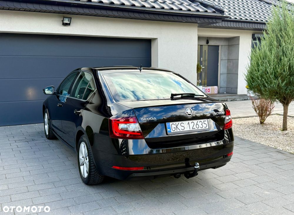 Skoda Octavia 2.0 TSI DSG Ambition - 24