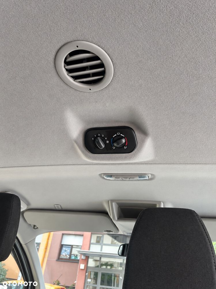 Ford Tourneo Custom 300 L1H1 VA Trend - 23