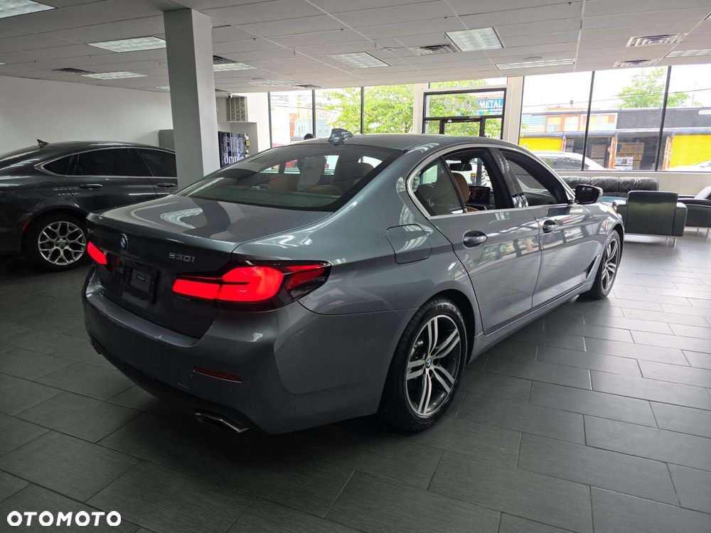 BMW Seria 5 530i M Sport Edition - 4