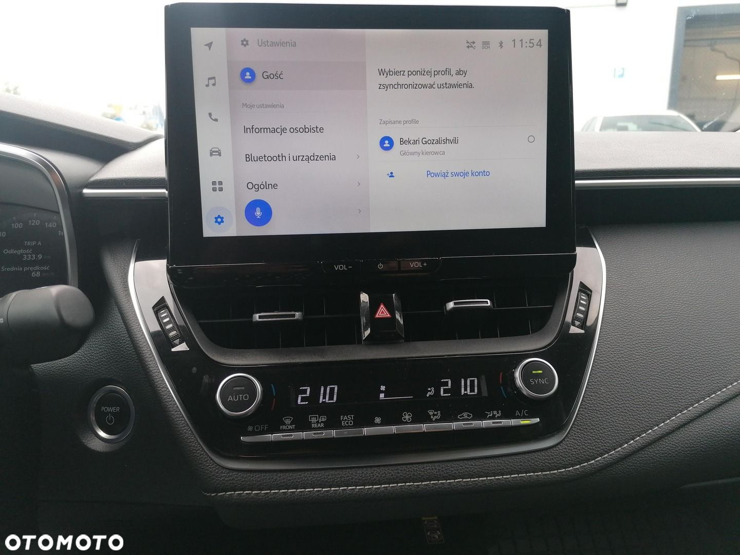 Toyota Corolla 1.8 Hybrid Style - 18