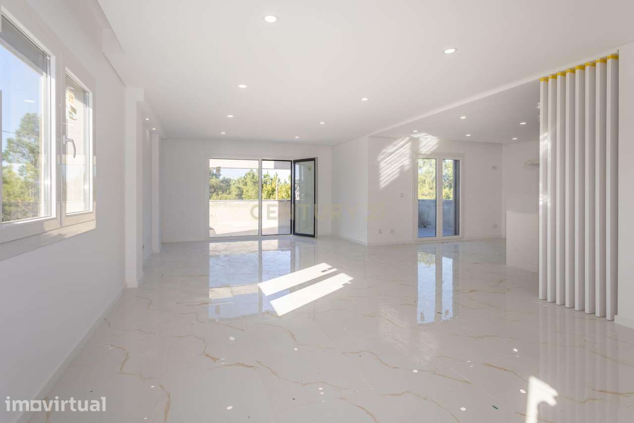 Carisma e boas áreas na sua Moradia Nova T4 Suites!!! no Pinhal do Gen - Grande imagem: 2/60