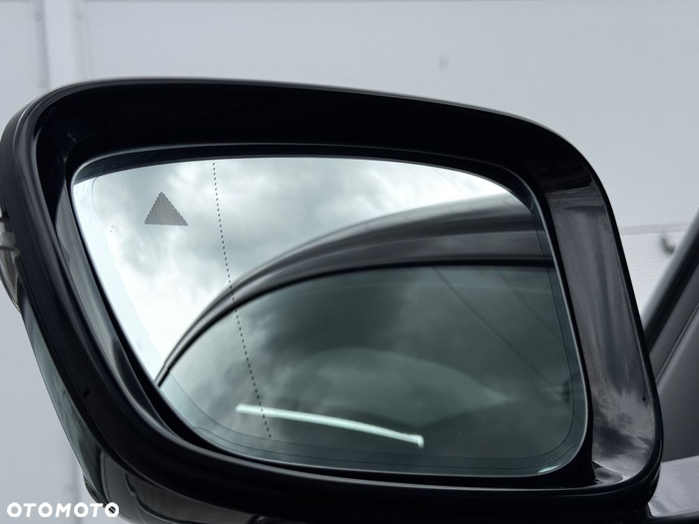 BMW Seria 5 520d Sport Line - 39