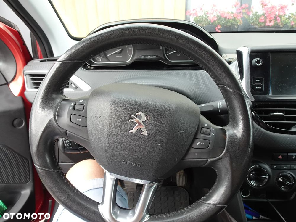 Peugeot 2008 1.2 Pure Tech Active S&S - 10