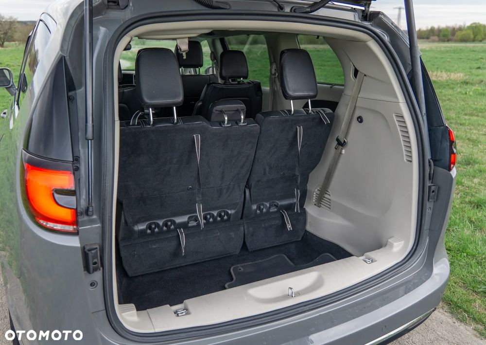 Chrysler Pacifica - 21