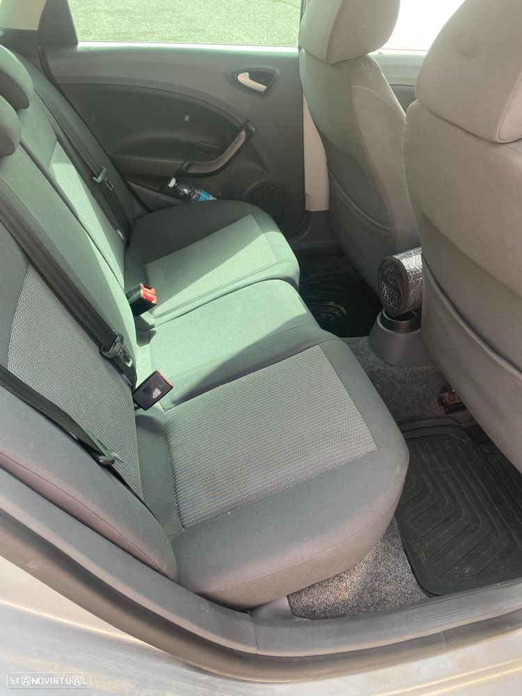 SEAT Ibiza ST 1.6 TDI Reference DPF - 7