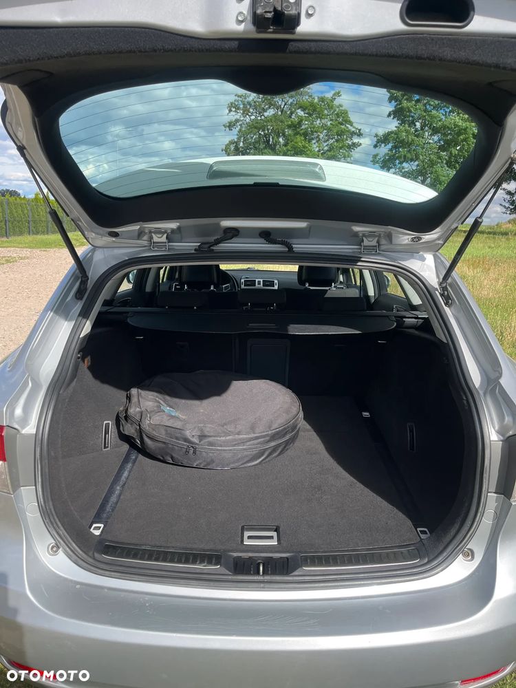 Toyota Avensis 1.8 Sol EU5 - 5