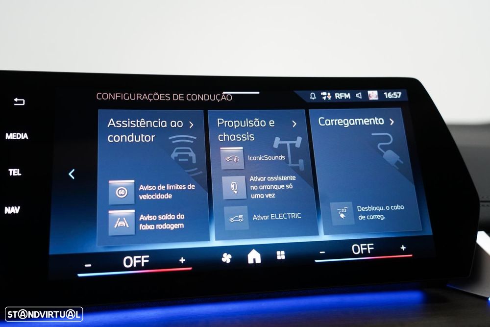 BMW 225xe Active Tourer e xDrive - 14