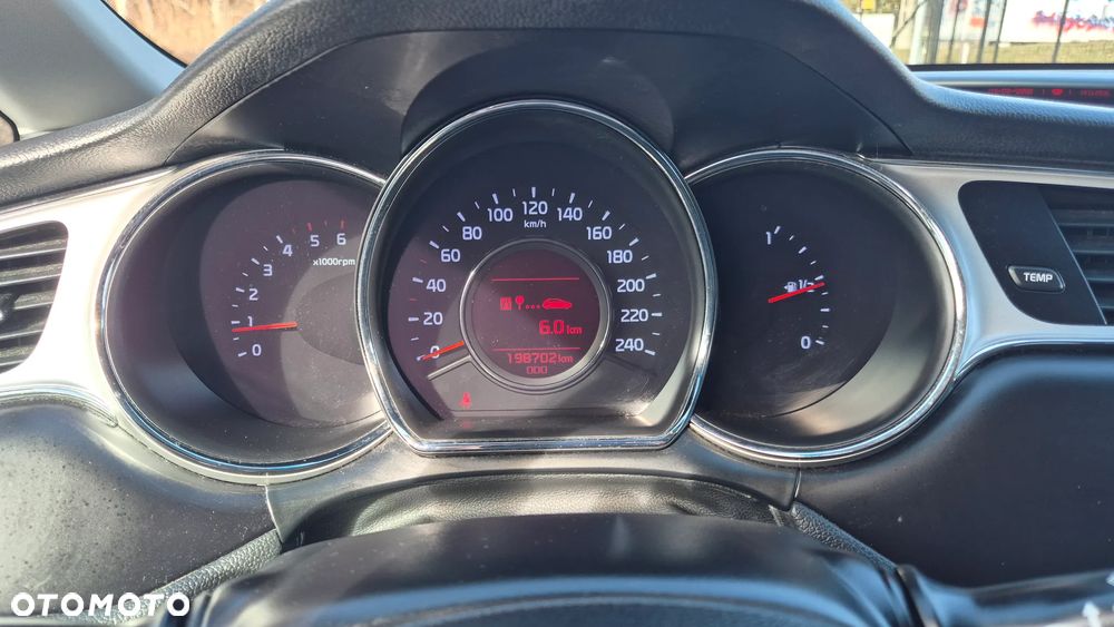 Kia Ceed 1.6 CRDi 136 ISG Dream Team Edition - 7