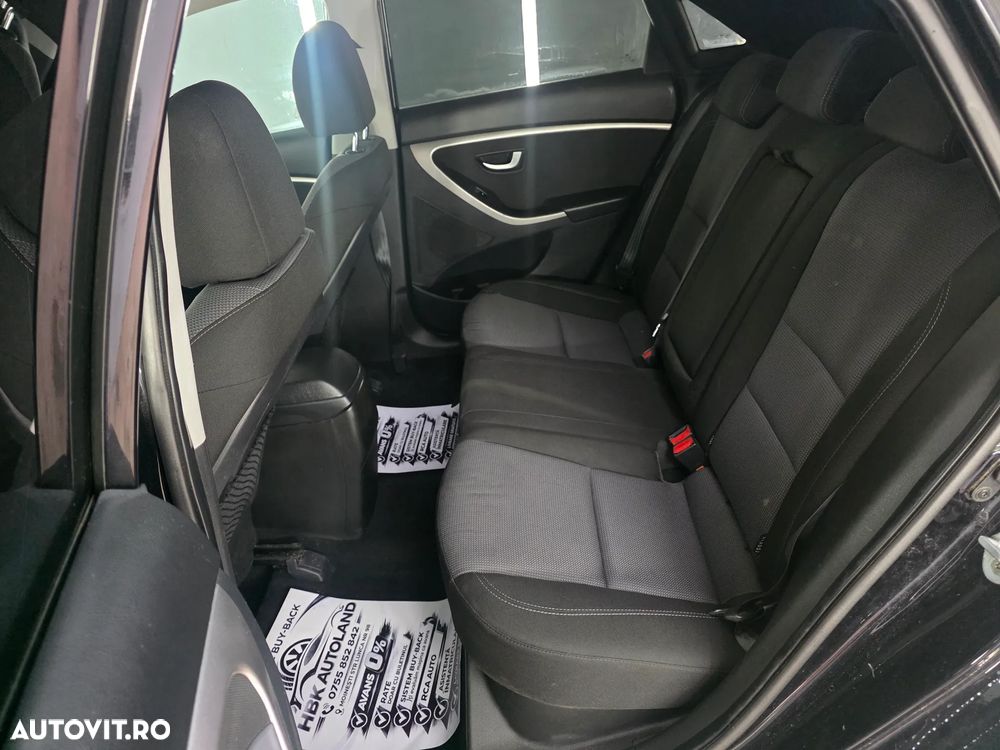 Hyundai i30 1.6 CRDI Highway - 8