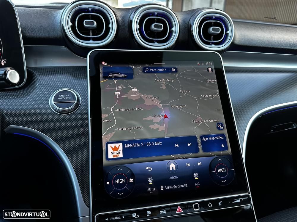 Mercedes-Benz C 300 e T 9G-TRONIC Avantgarde - 29