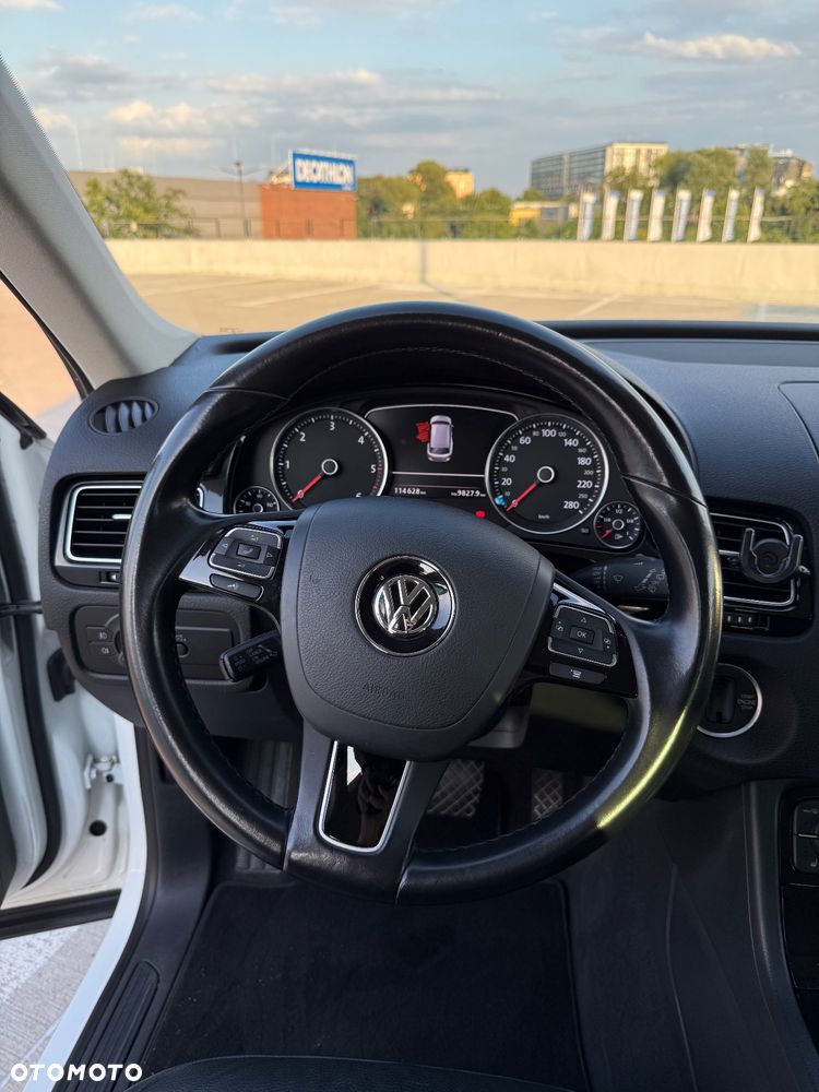 Volkswagen Touareg 3.0 V6 TDI BMT - 10