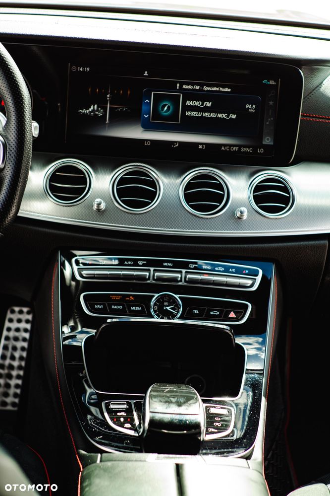 Mercedes-Benz Klasa E AMG 53 4-Matic+ - 13