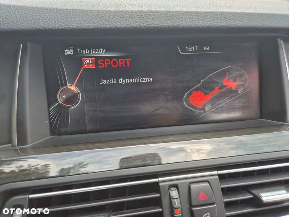 BMW Seria 5 520d Luxury Line - 26