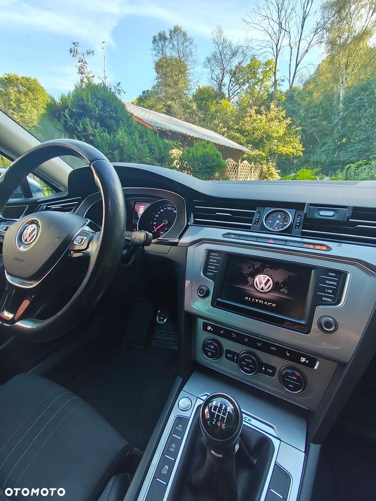 Volkswagen Passat Alltrack - 19