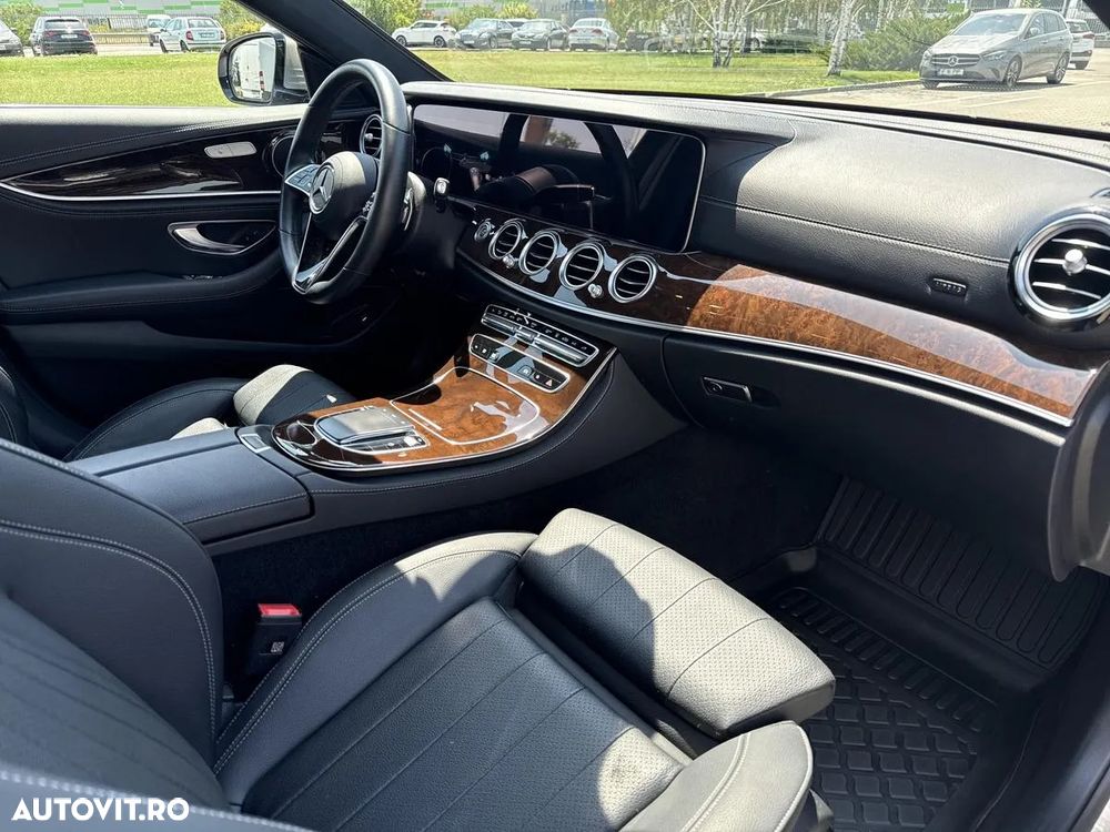 Mercedes-Benz E 300 9G-TRONIC Avantgarde - 9