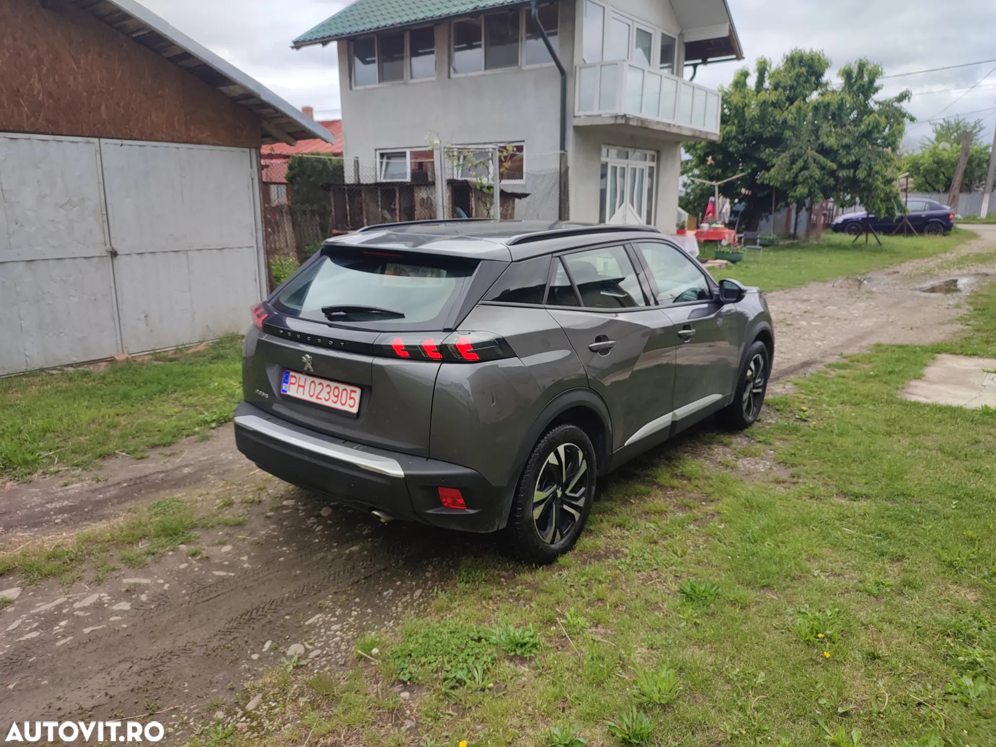 Peugeot 2008 1.5 BlueHDI 130 S&S EAT8 Allure - 9