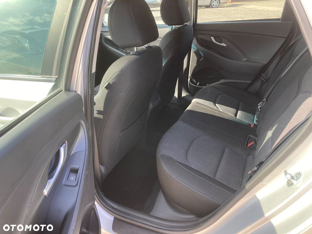 Hyundai i30 1.6 CRDI DCT EDITION 30+ - 4