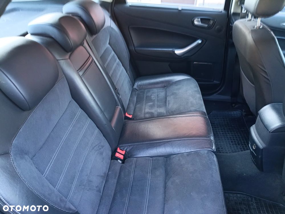 Ford Mondeo 2.0 Ghia - 7
