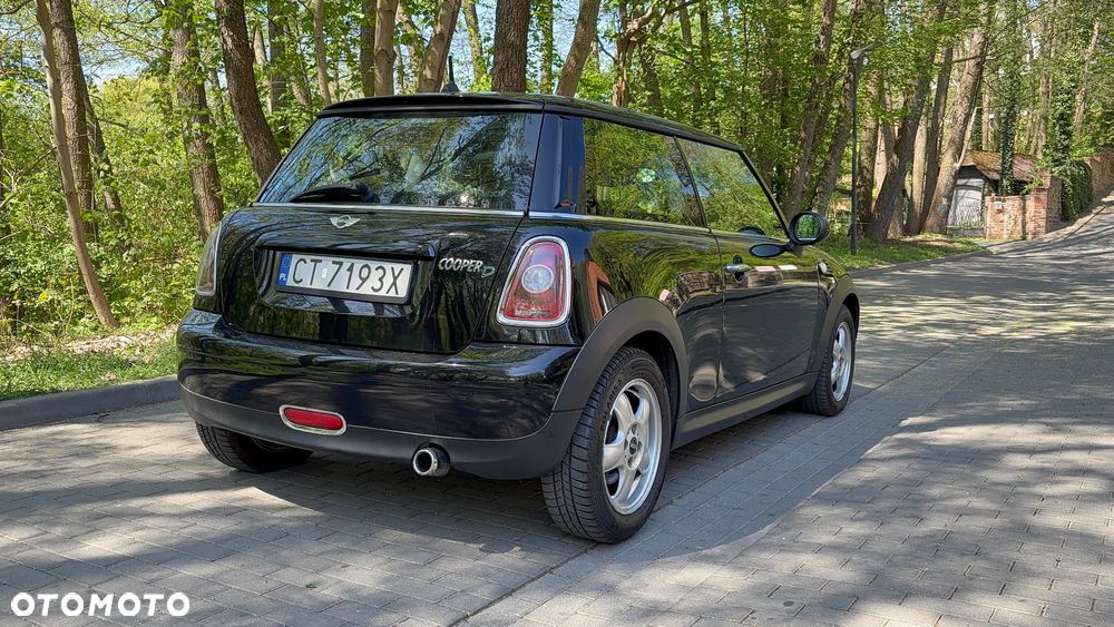 MINI Cooper D - 4