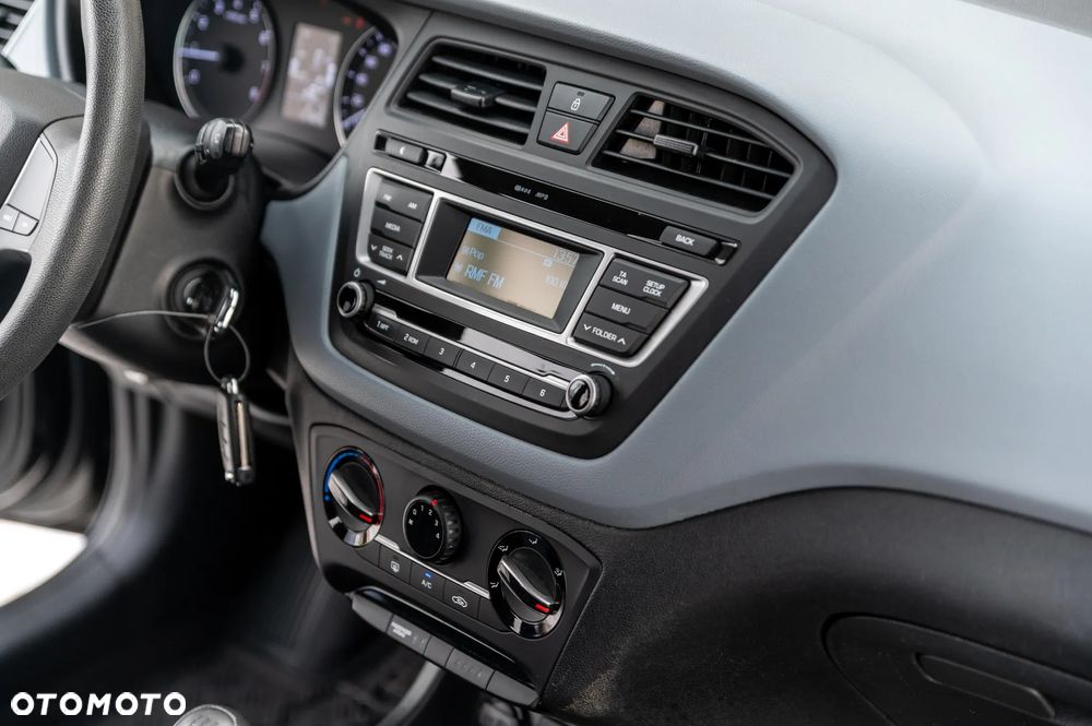 Hyundai i20 1.2 Select - 27