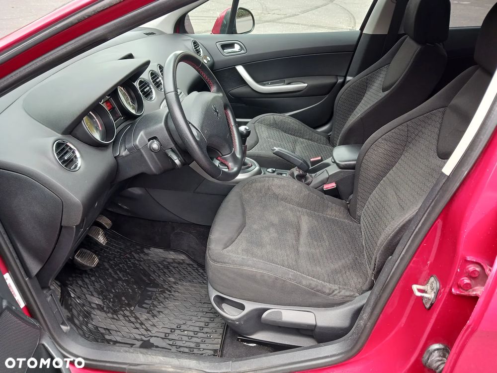 Peugeot 308 1.6 Premium Plus - 5