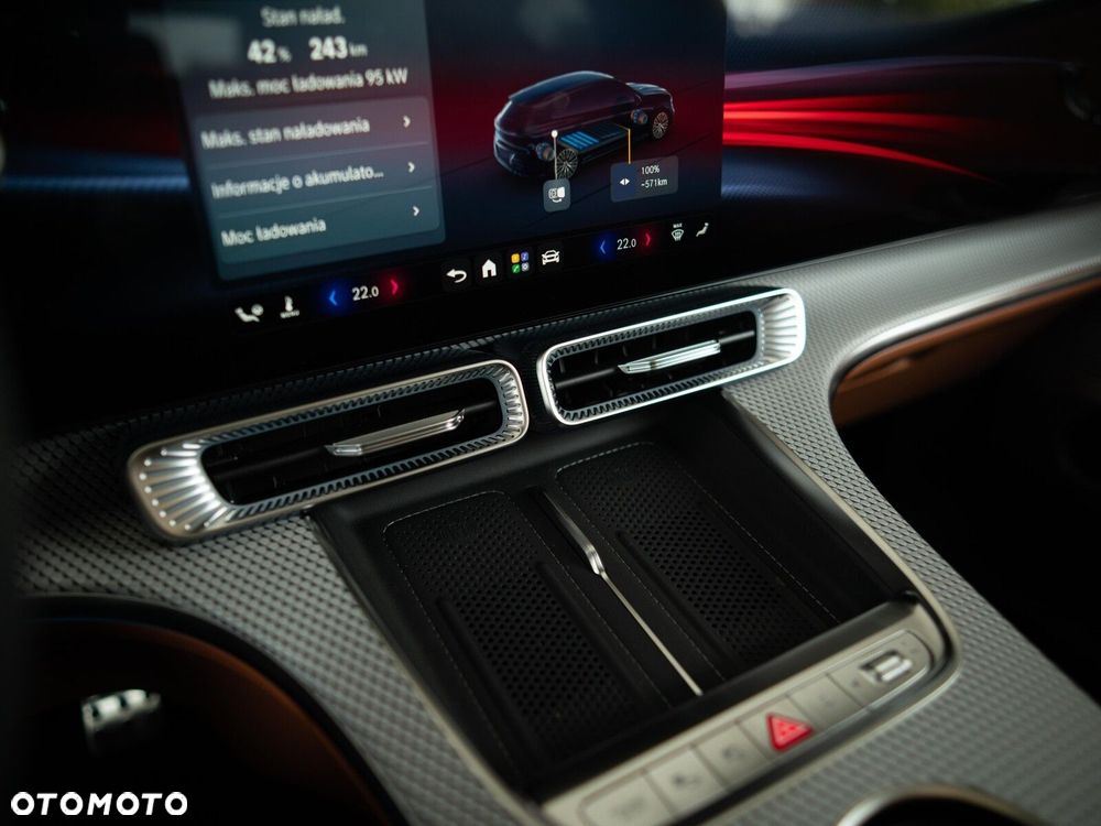 Mercedes-Benz GLC - 30