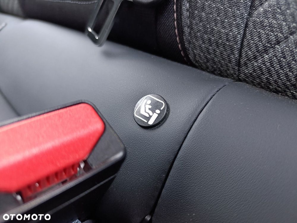 Peugeot 2008 PureTech 100 Allure S&S BVM6 - 37