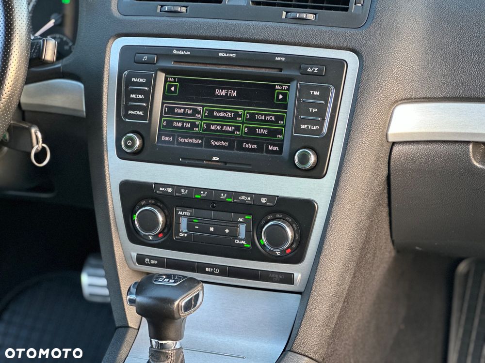 Skoda Octavia 2.0 TDI CR DPF DSG RS - 36