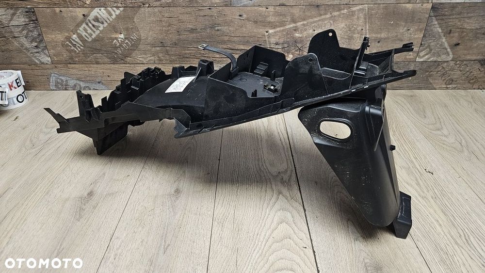 Błotnik tył nadkole Yamaha FZS 1000 Fazer (01-05)  5LV-21611 - 2