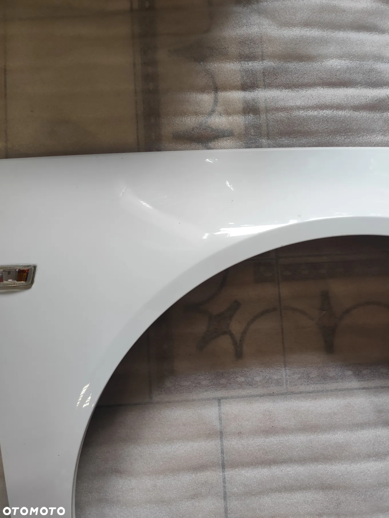 Błotnik Przedni Prawy Opel Insignia A Kod Lakieru Z40R - 4