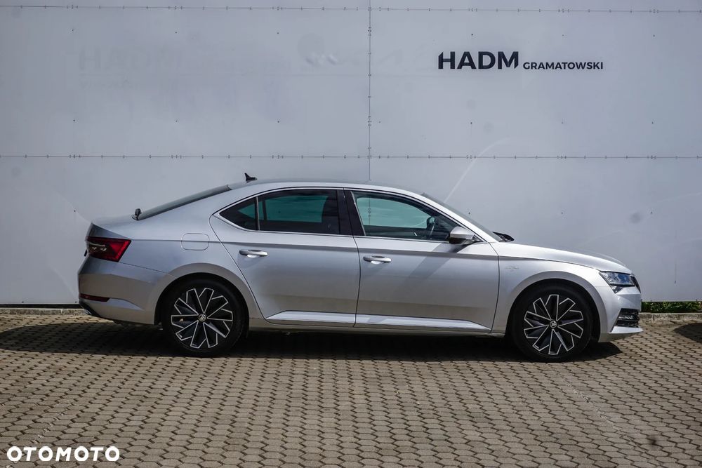 Skoda Superb 2.0 TSI L&K DSG - 9