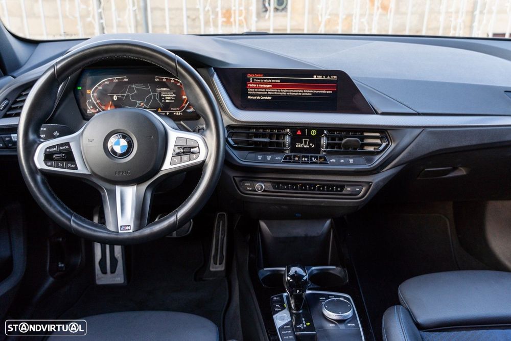 BMW 116 d Pack Desportivo M Auto - 9