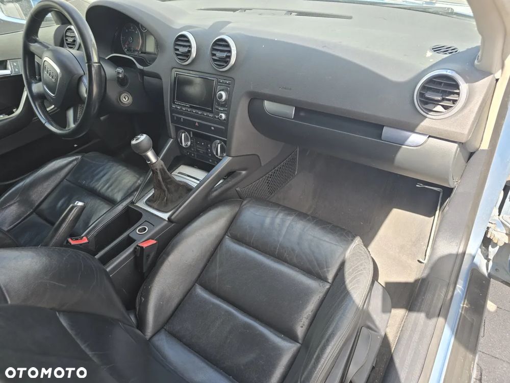 Audi A3 Sportback 1.6 TDI DPF S line Sportpaket - 16