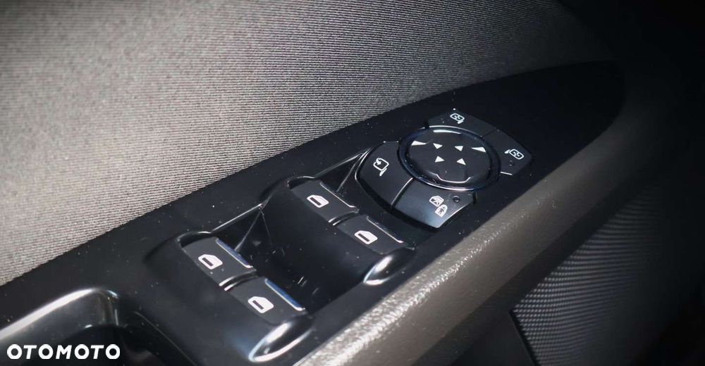 Ford Mondeo - 29