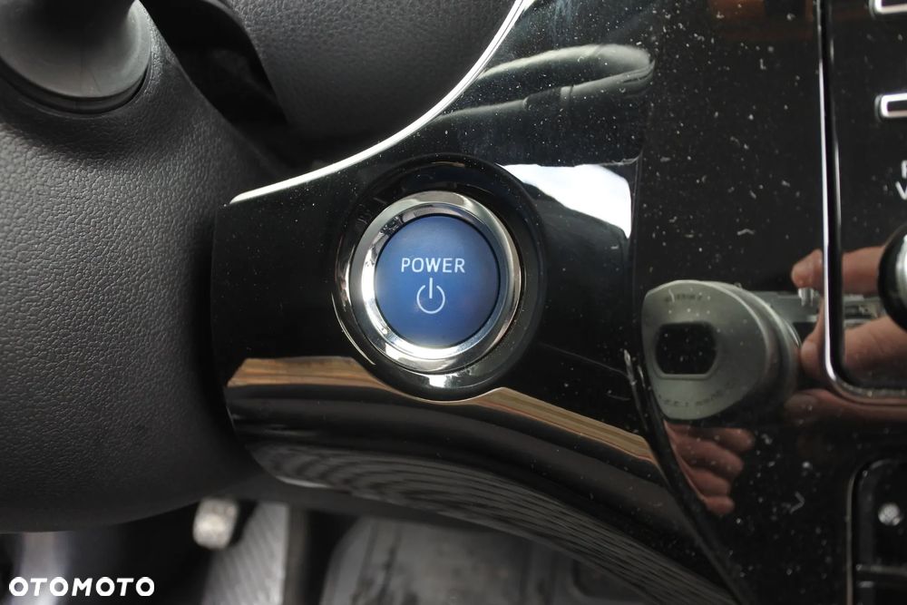 Toyota Prius Plug-in Hybrid Executive - 18