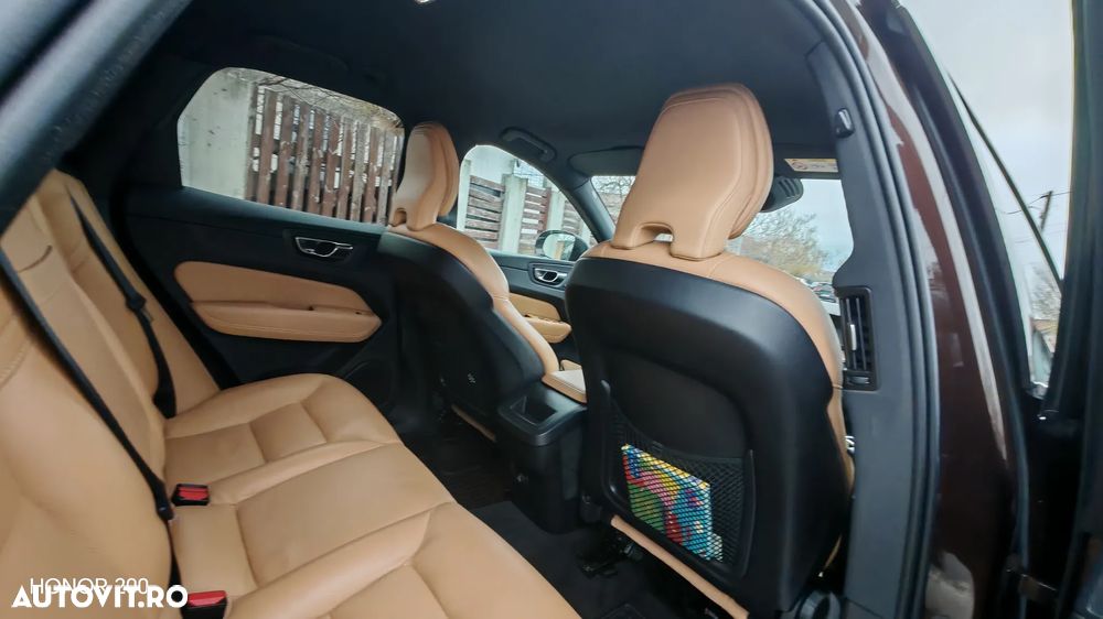 Volvo XC 60 B4 D AWD Geartronic Inscription - 11