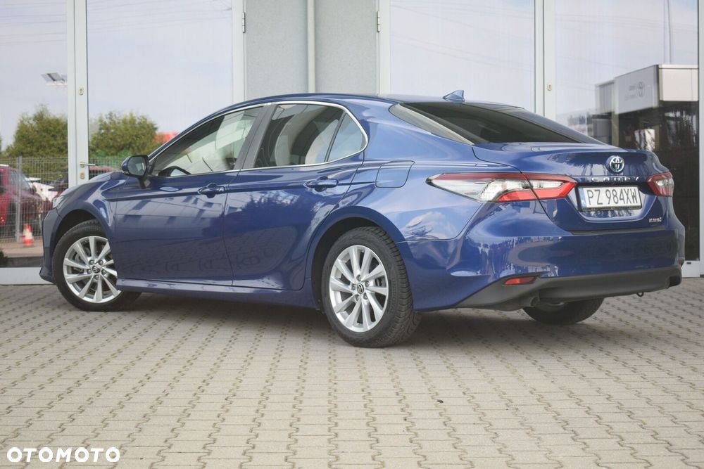 Toyota Camry 2.5 Hybrid Comfort CVT - 4