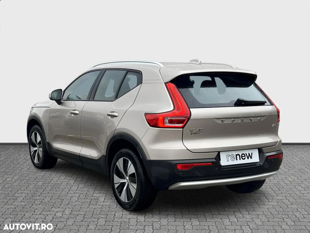 Volvo XC 40 B3 AT FWD MHEV Core - 2